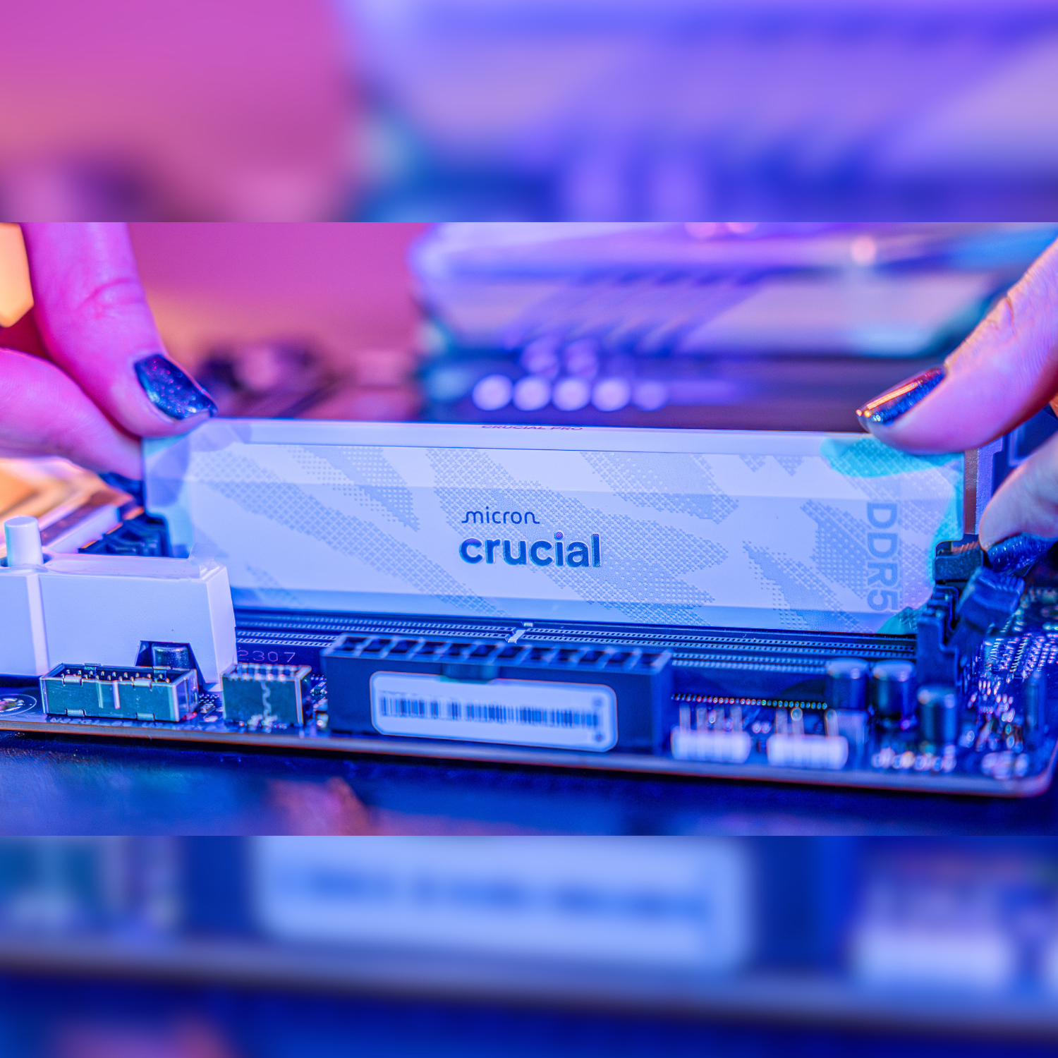 Crucial Pro 16GB 6400Mhz DDR5 Desktop OC Gaming Memory - White - Image 4