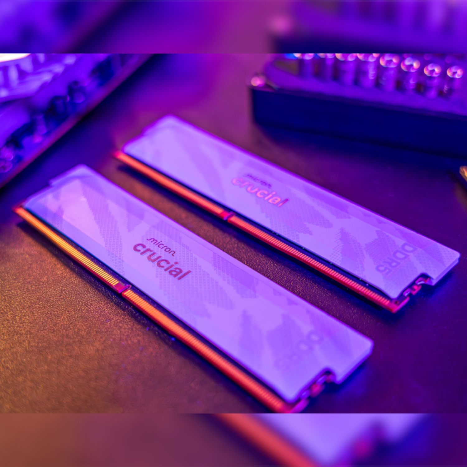 Crucial Pro Overclocking DDR5-6400 32GB Desktop Gaming Memory Kit (16GB x 2) – White - Image 4