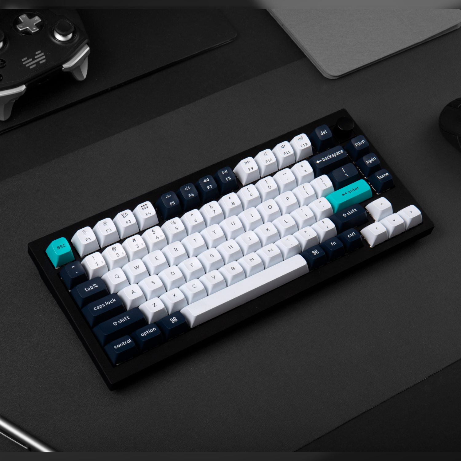 Keychron Q1 Max QMK/VIA RGB Wireless Custom Mechanical Keyboard (Gateron RED Switches) - Black - Image 4