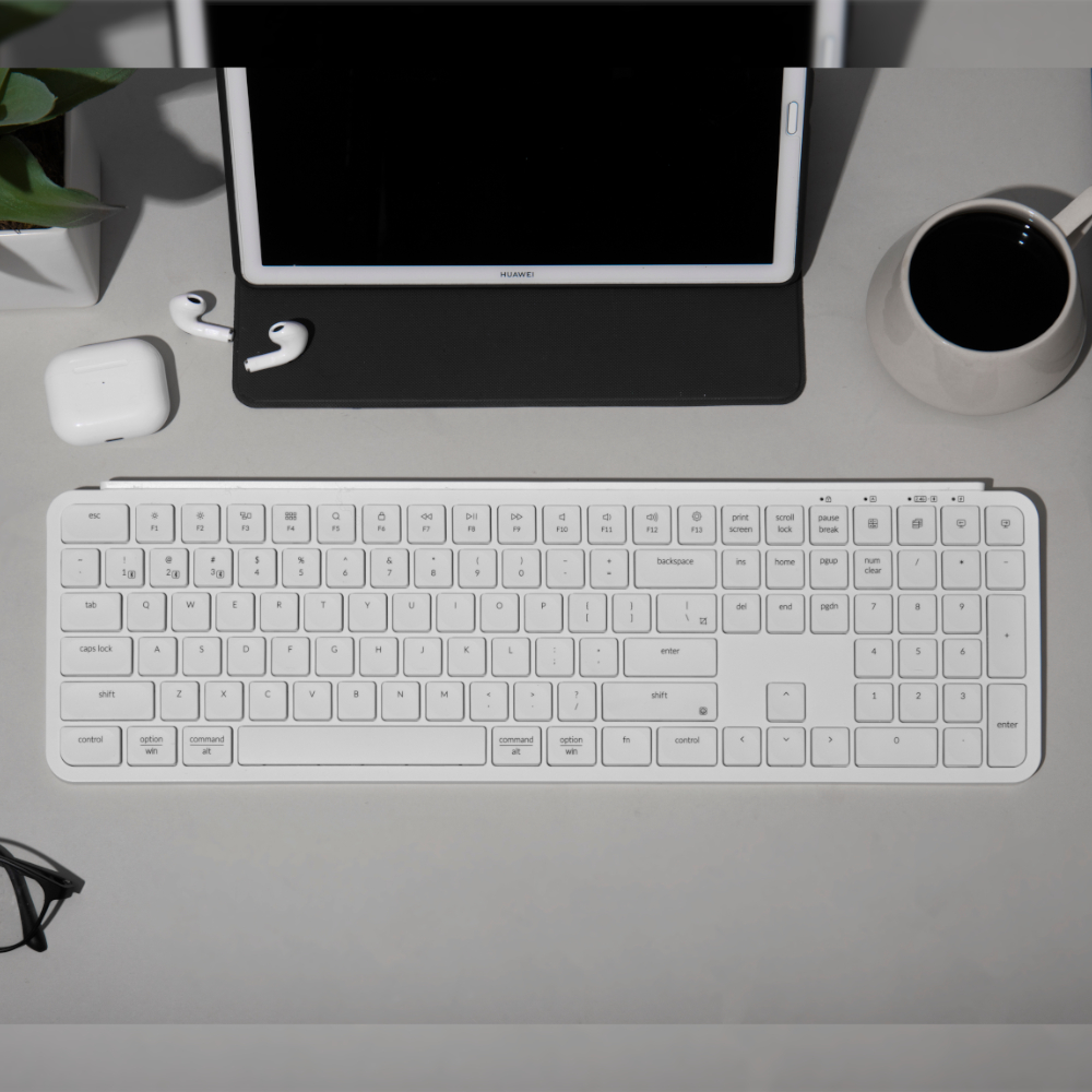 Keychron B6 Pro Ultra-Slim 100% Wireless Keyboard – Ivory White